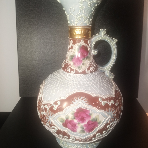 This breathtaking NipponHand Painted Moriage Pitcher is beautiful. - Picture 9 of 15